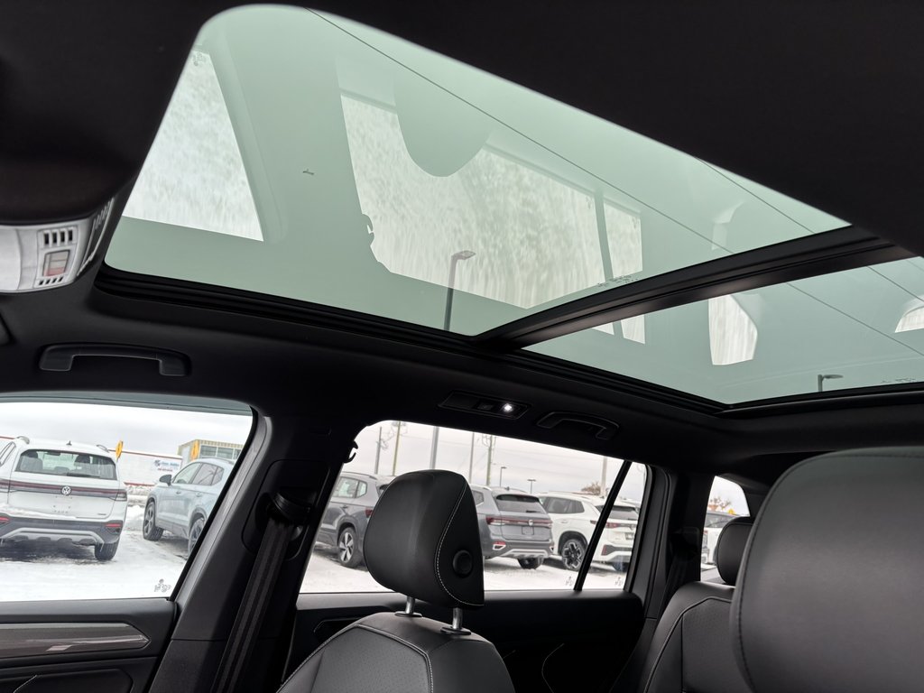 Volkswagen Tiguan Comfortline R-Line Black Edition 4MOTION 2022 à Saint-Georges, Québec - 13 - w1024h768px