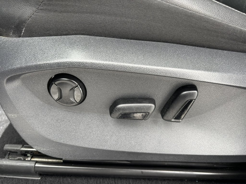 Volkswagen Tiguan Comfortline 4MOTION 2022 à Saint-Georges, Québec - 14 - w1024h768px