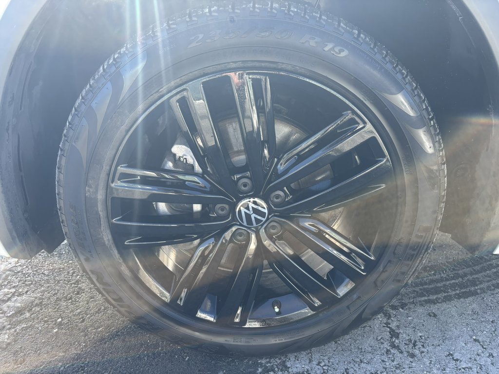 2022 Volkswagen Tiguan Comfortline R-Line Black Edition 4MOTION in Saint-Georges, Quebec - 10 - w1024h768px