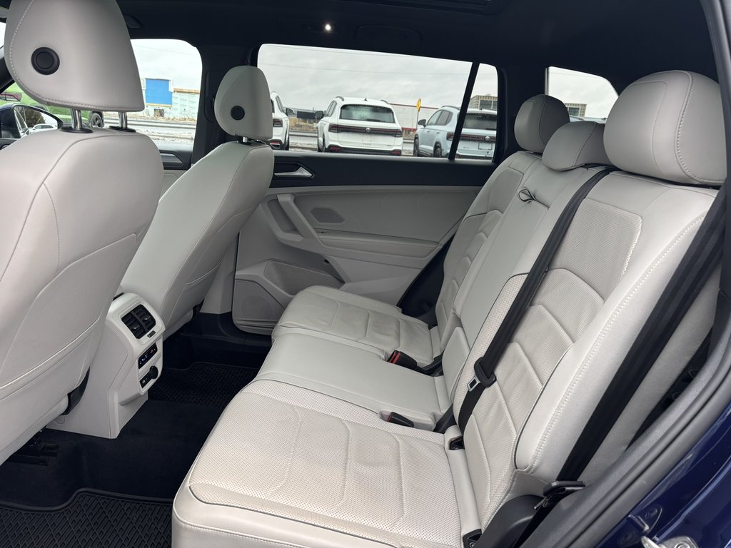 Volkswagen Tiguan Highline R-Line 4MOTION 2022 à Saint-Georges, Québec - 11 - w1024h768px