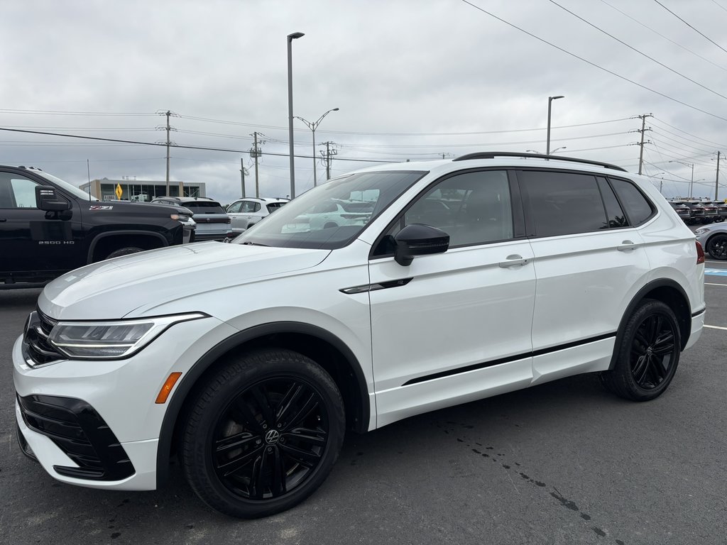 Volkswagen Tiguan Comfortline R-Line Black Edition 4MOTION 2022 à Saint-Georges, Québec - 4 - w1024h768px