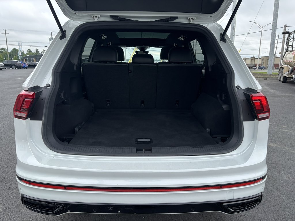Volkswagen Tiguan Comfortline R-Line Black Edition 4MOTION 2022 à Saint-Georges, Québec - 7 - w1024h768px