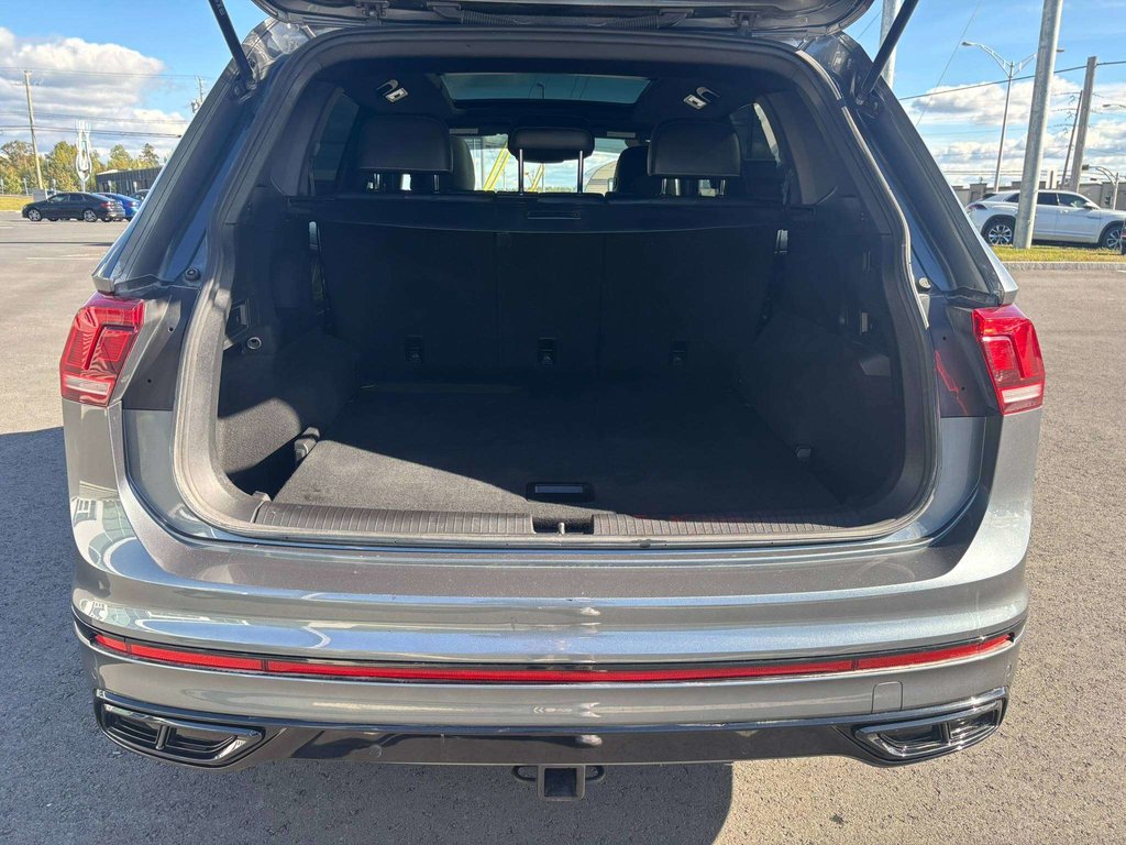 2022 Volkswagen Tiguan Comfortline R-Line Black Edition in Saint-Georges, Quebec - 7 - w1024h768px