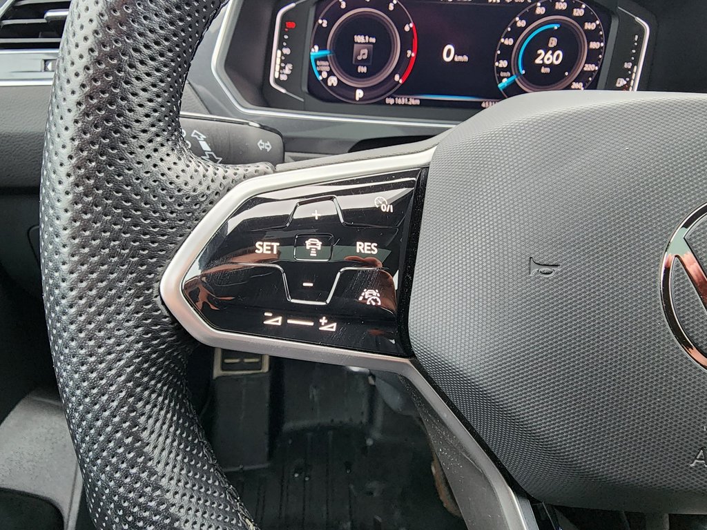 Volkswagen Tiguan Comfortline R-Line Black Edition 4MOTION 2023 à Saint-Georges, Québec - 15 - w1024h768px