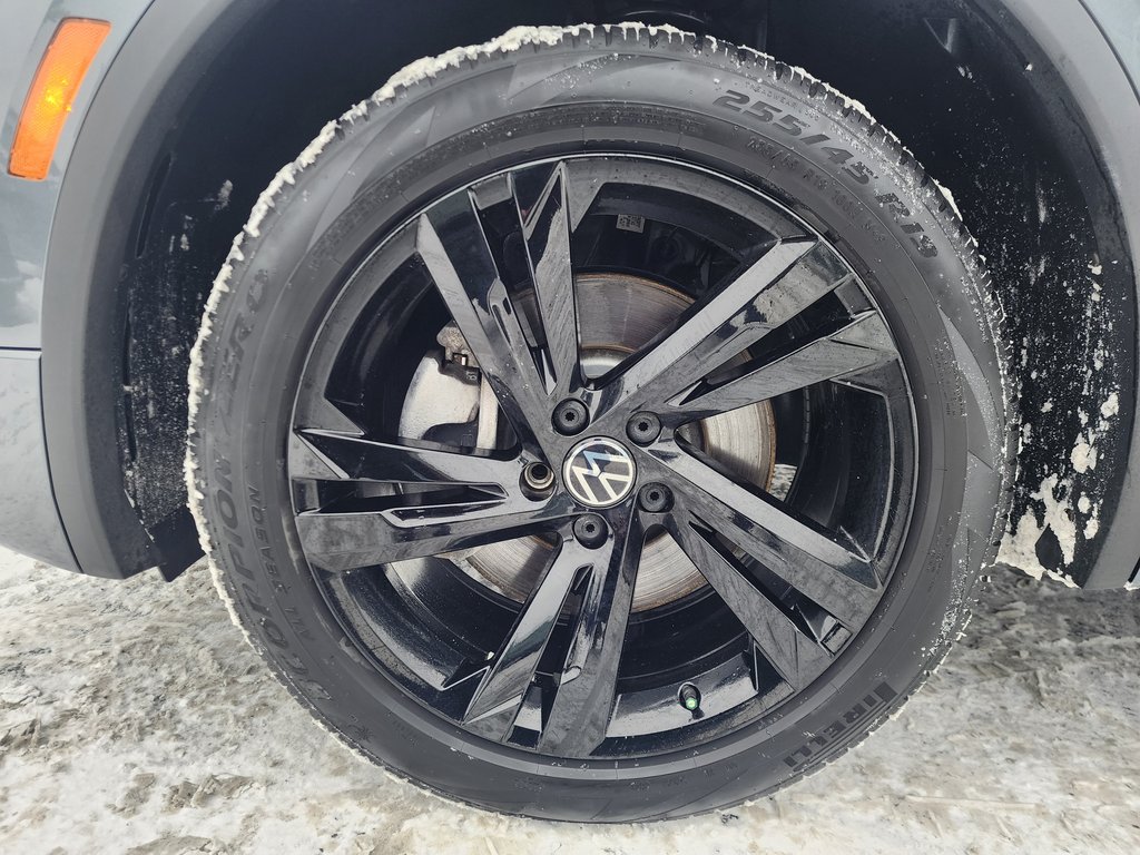 Volkswagen Tiguan Comfortline R-Line Black Edition 4MOTION 2023 à Saint-Georges, Québec - 19 - w1024h768px