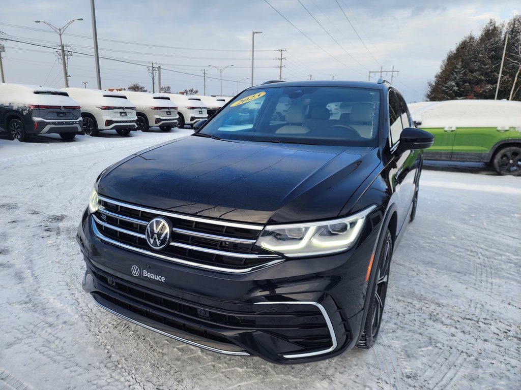 Volkswagen Tiguan Highline R-Line 4MOTION 2023 à Saint-Georges, Québec - 6 - w1024h768px