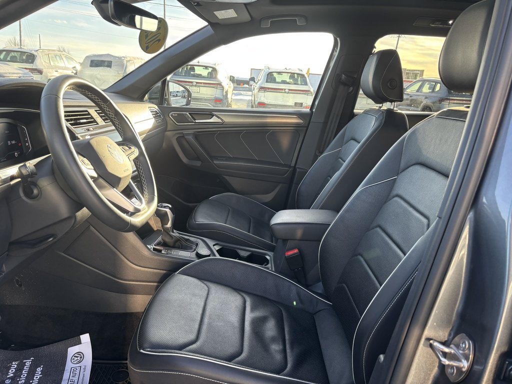 Volkswagen Tiguan Highline R-Line 4MOTION 2023 à Saint-Georges, Québec - 12 - w1024h768px