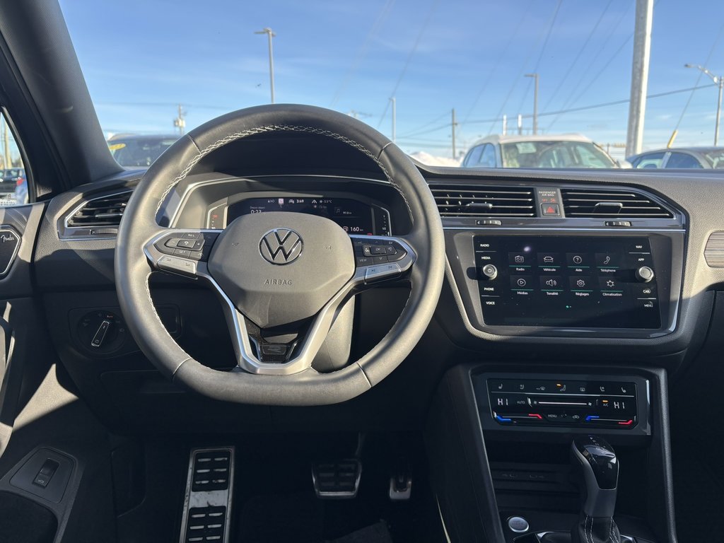 Volkswagen Tiguan Highline R-Line 4MOTION 2023 à Saint-Georges, Québec - 15 - w1024h768px