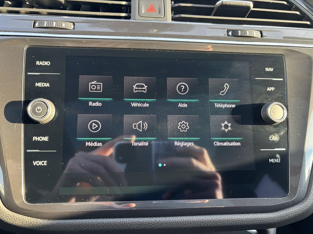 Volkswagen Tiguan Highline R-Line 4MOTION 2023 à Saint-Georges, Québec - 20 - w1024h768px