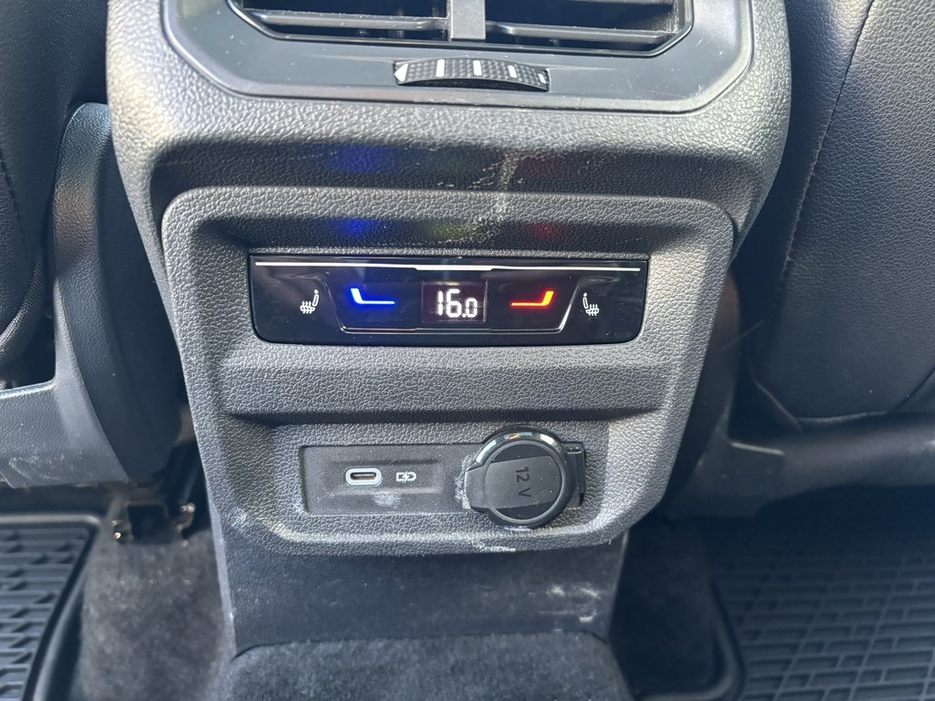 Volkswagen Tiguan Highline R-Line 4MOTION 2023 à Saint-Georges, Québec - 16 - w1024h768px