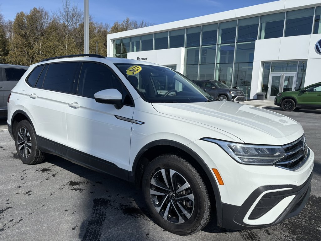 Volkswagen Tiguan Trendline 4MOTION 2023 à Saint-Georges, Québec - 1 - w1024h768px