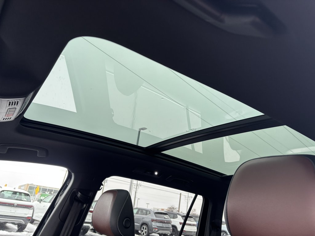 2023 Volkswagen Tiguan Highline R-Line 4MOTION in Saint-Georges, Quebec - 13 - w1024h768px