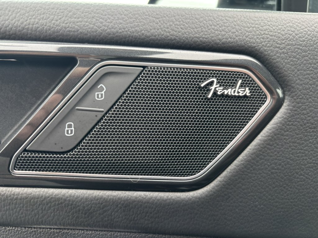 2023 Volkswagen Tiguan Highline R-Line 4MOTION in Saint-Georges, Quebec - 22 - w1024h768px