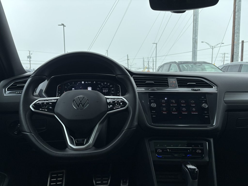 2023 Volkswagen Tiguan Highline R-Line 4MOTION in Saint-Georges, Quebec - 15 - w1024h768px