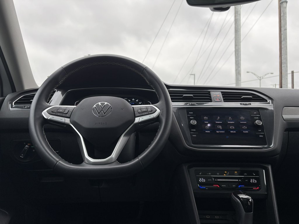 2023 Volkswagen Tiguan Comfortline 4MOTION in Saint-Georges, Quebec - 14 - w1024h768px
