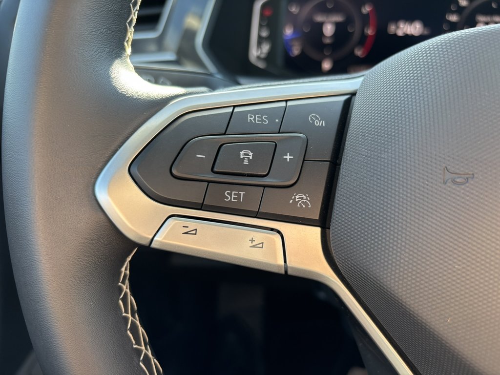 Volkswagen Tiguan Comfortline 4MOTION/Toit panoramique 2024 à Saint-Georges, Québec - 14 - w1024h768px