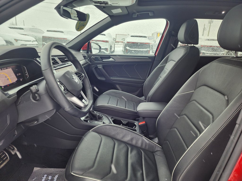 Volkswagen Tiguan Highline R-Line 4MOTION 2024 à Saint-Georges, Québec - 9 - w1024h768px