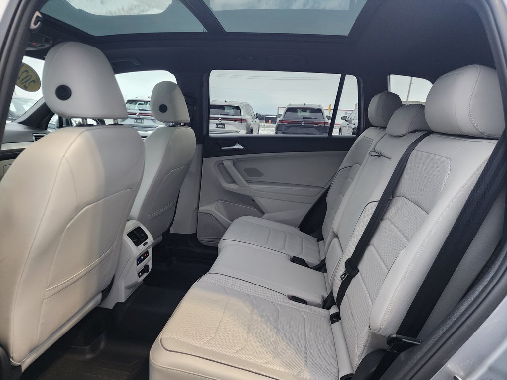 Volkswagen Tiguan Highline R-Line 4MOTION 2024 à Saint-Georges, Québec - 11 - w1024h768px