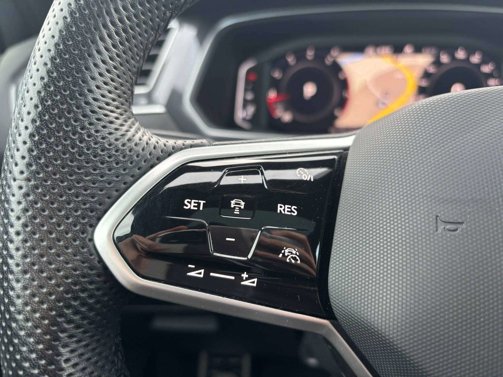 2024 Volkswagen Tiguan Highline R-Line in Saint-Georges, Quebec - 15 - w1024h768px