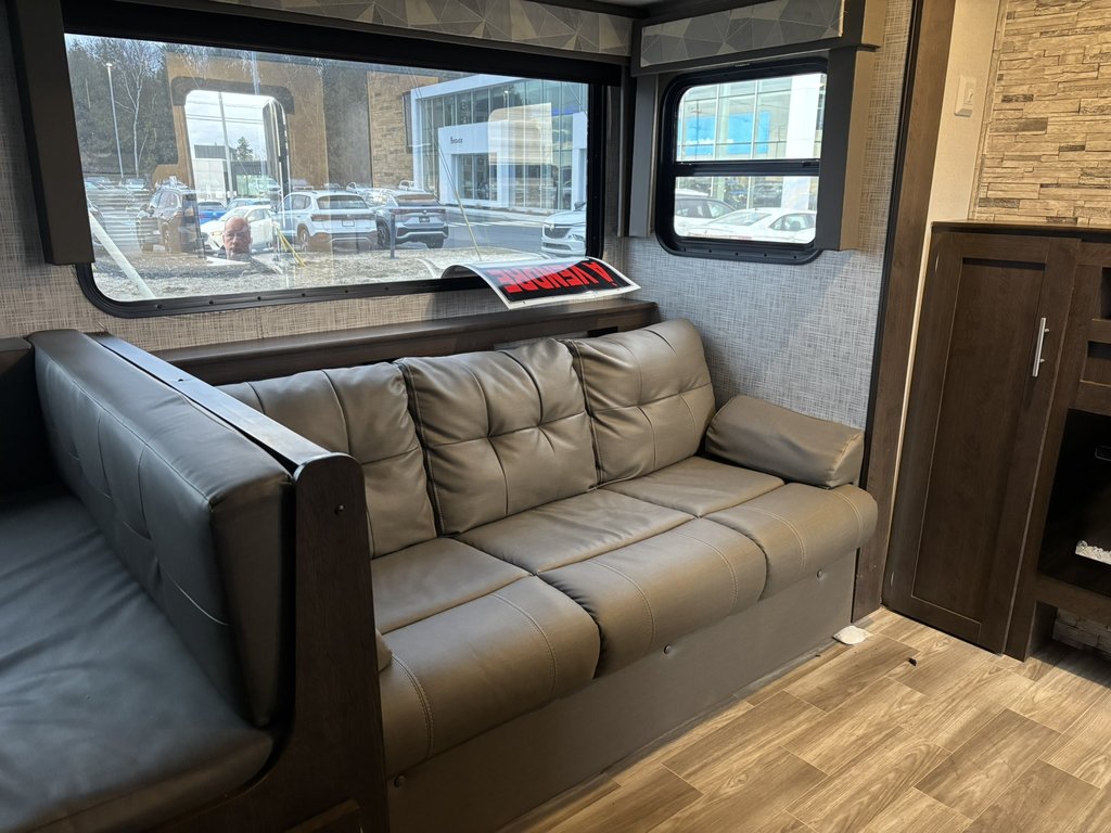 2020 WILDWOOD 273QBXL in Saint-Georges, Quebec - 10 - w1024h768px