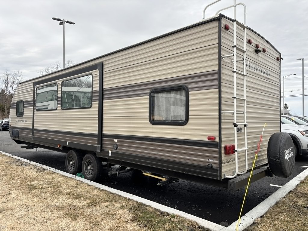 2020 WILDWOOD 273QBXL in Saint-Georges, Quebec - 4 - w1024h768px