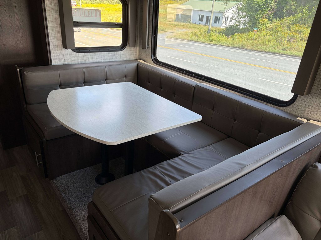 2020 WILDWOOD 273QBXL in Saint-Georges, Quebec - 11 - w1024h768px