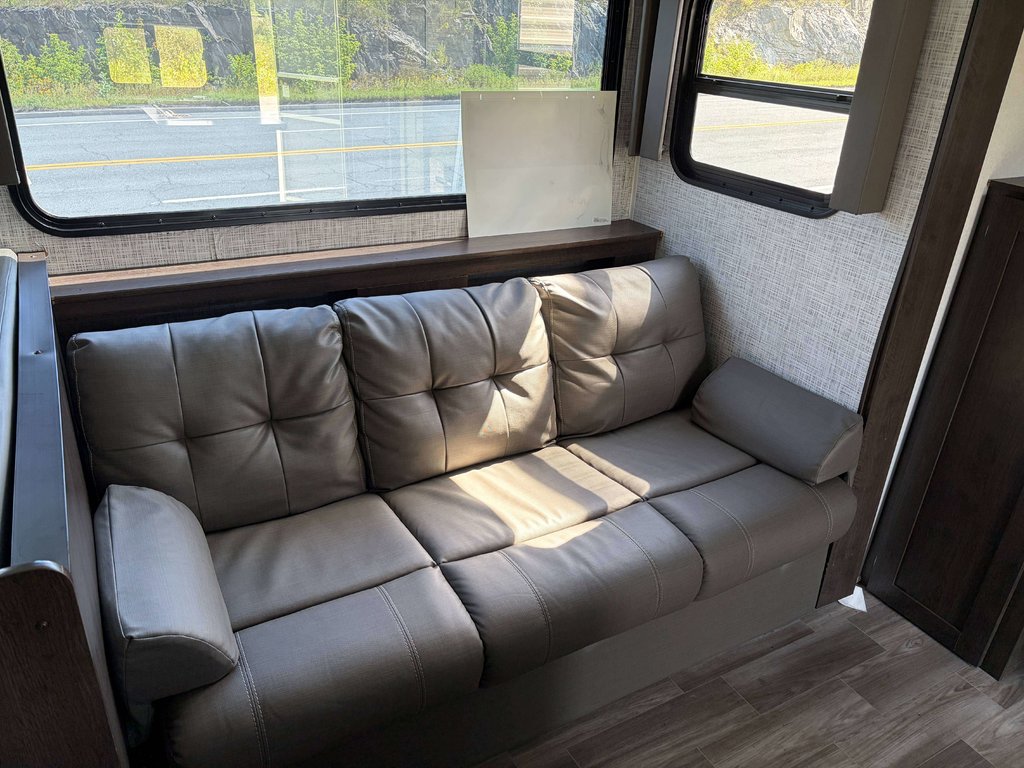 2020 WILDWOOD 273QBXL in Saint-Georges, Quebec - 10 - w1024h768px
