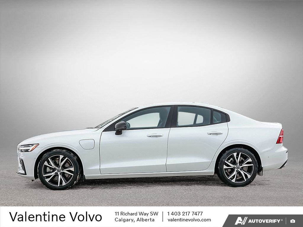 2022 Volvo S60 Recharge R-Design-2