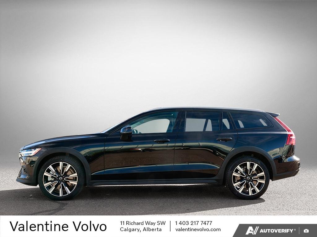 2025 Volvo V60 Cross Country Plus-2