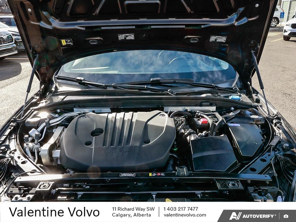 2025 Volvo V60 Cross Country Plus-6