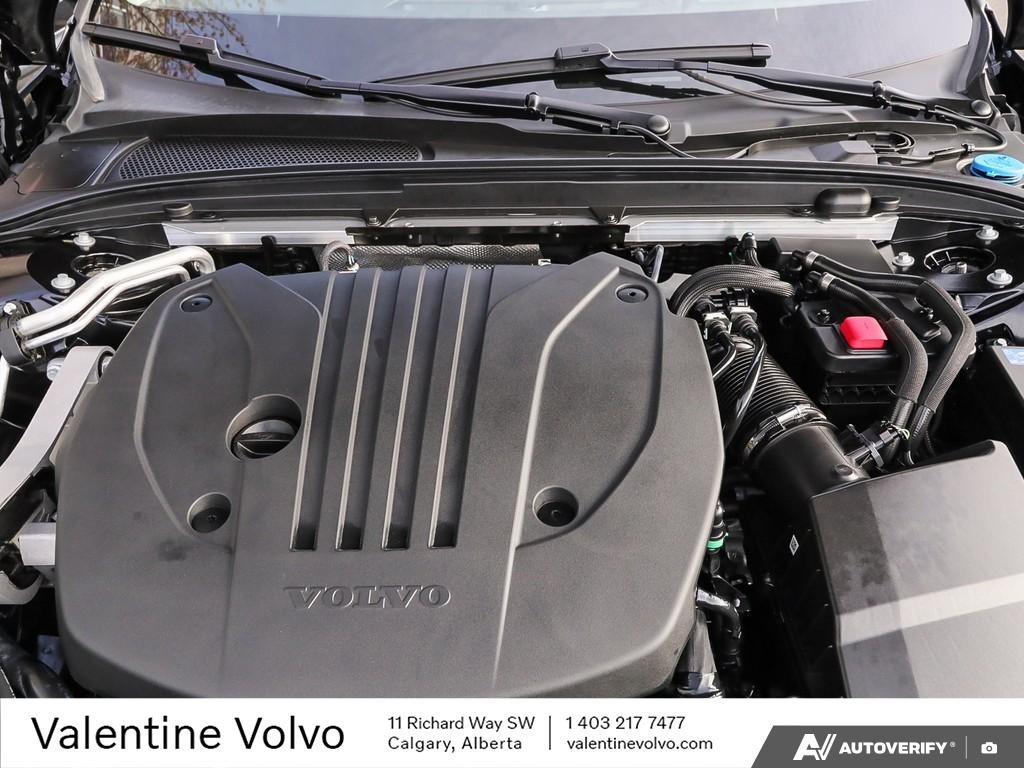 2025 Volvo V60 Cross Country Ultra-7