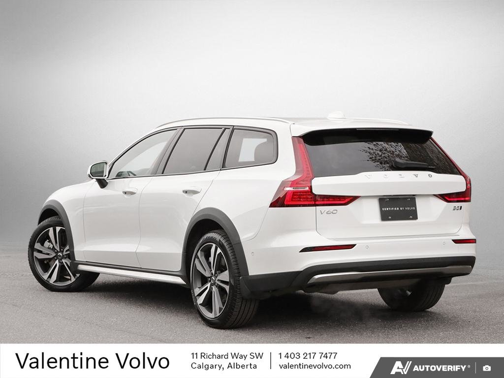 2025 Volvo V60 Cross Country Ultra-3