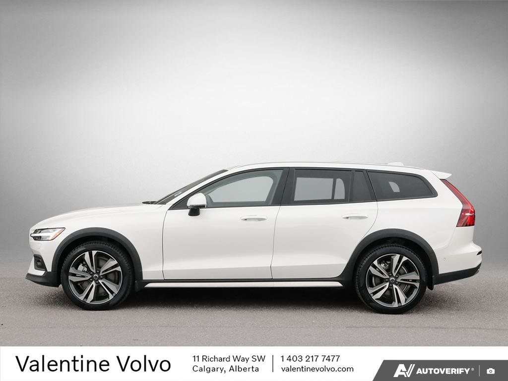 2025 Volvo V60 Cross Country Ultra-2