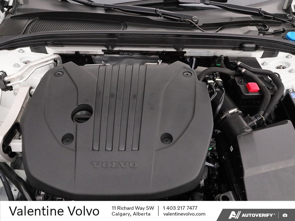 2025 Volvo V60 Cross Country Ultra-7