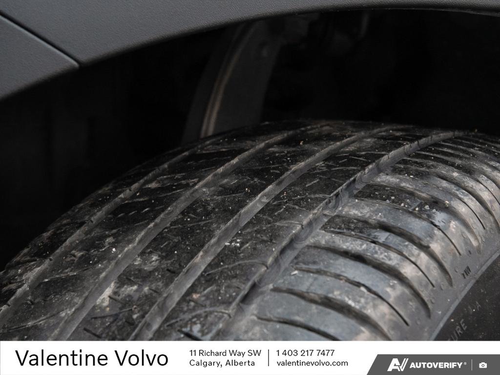 2025 Volvo V60 Cross Country Core-6