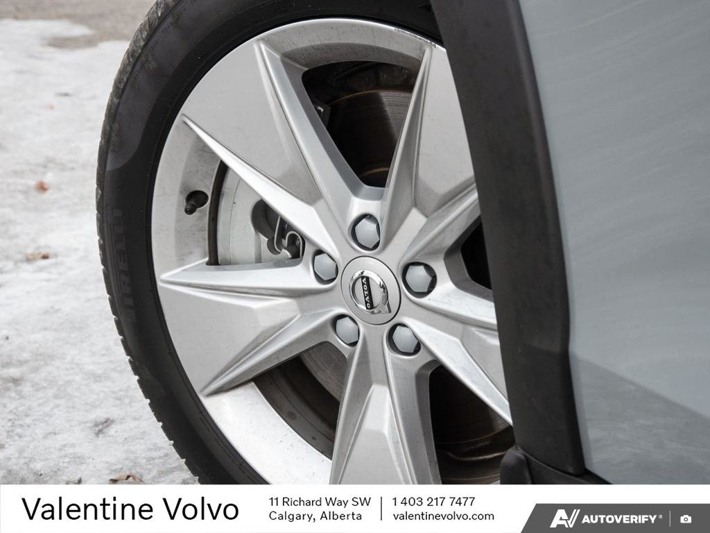 2025 Volvo V60 Cross Country Core-5