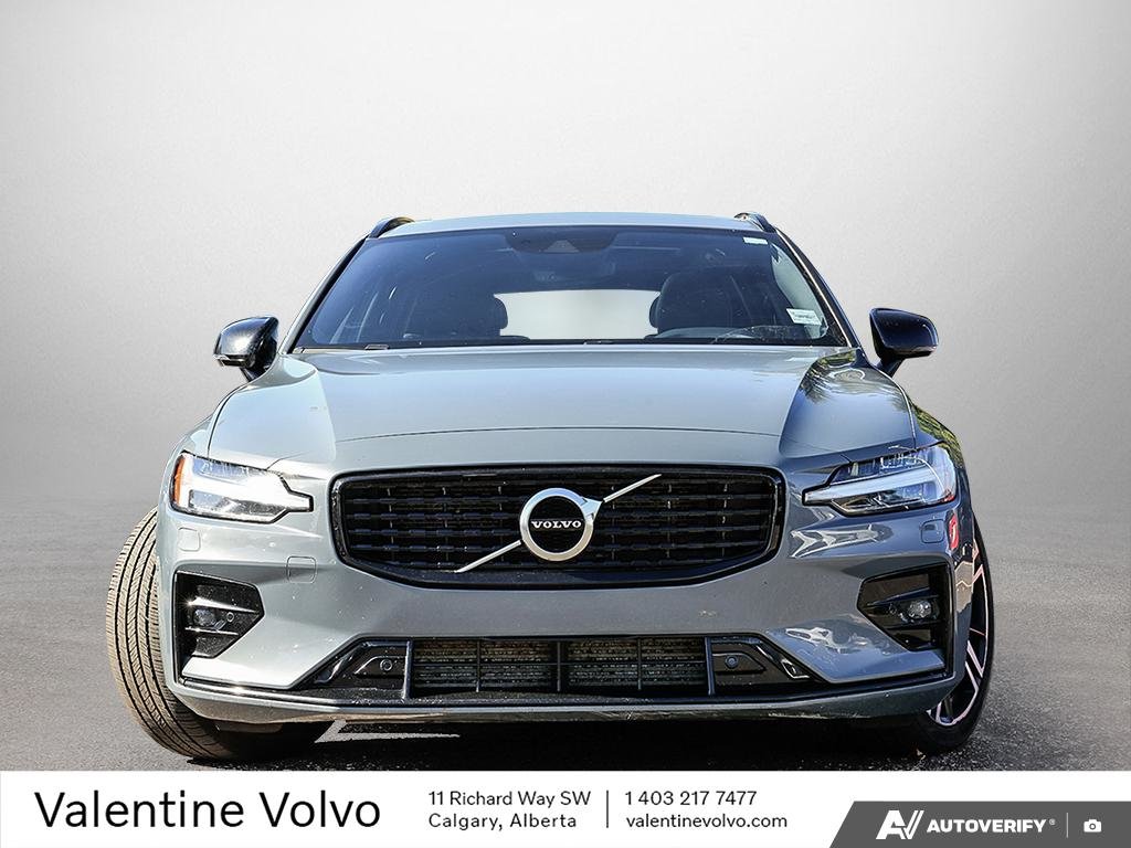 2022 Volvo V60 R-Design-1