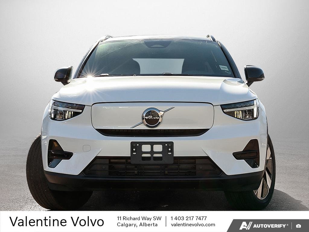 2024 Volvo XC40 Recharge photo 2