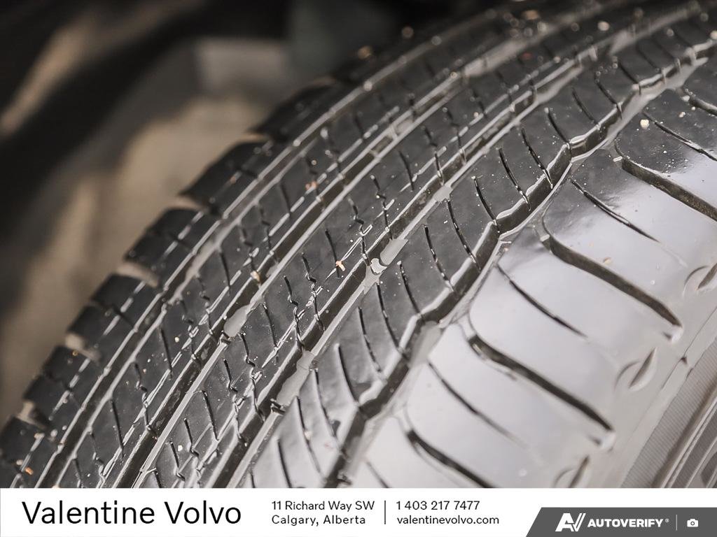 2022 Volvo XC40 Momentum-7