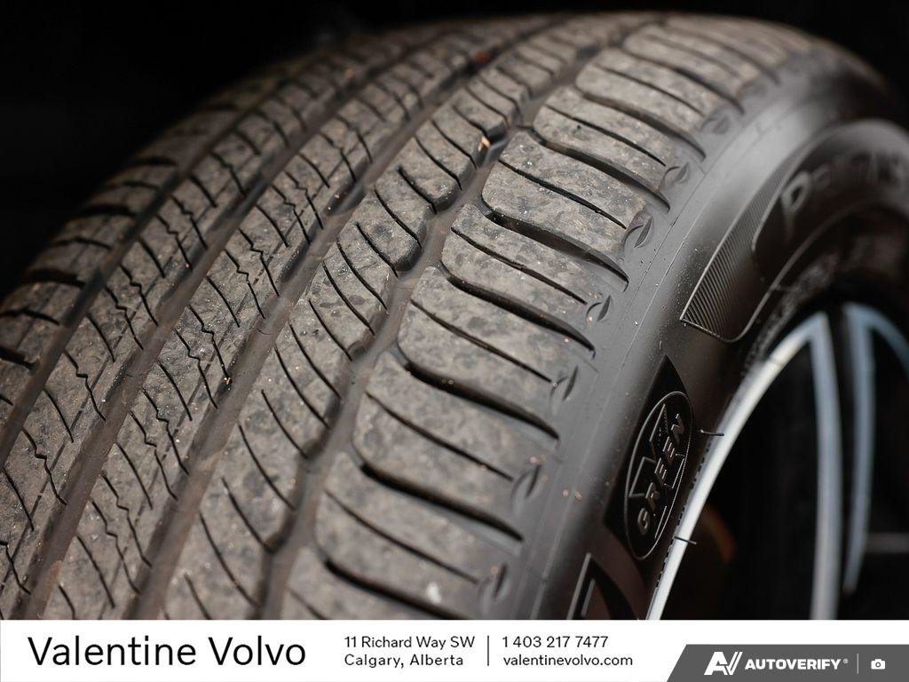 2025 Volvo XC40 Core Bright Theme-6