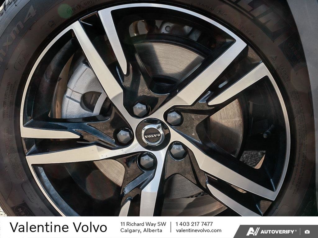 2025 Volvo XC40 Core Bright Theme-5