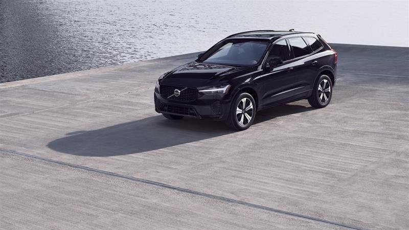 2025 Volvo XC60 Plug-in hybrid Plus-1
