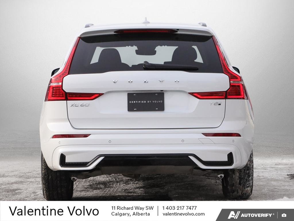 2025 Volvo XC60 Plug-In Hybrid Core Dark Theme-4