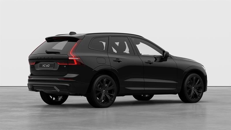 2026 Volvo XC60 Plug-in hybrid Ultra Black Edition-3