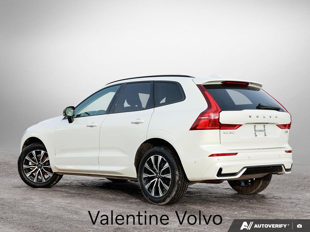 2025 Volvo XC60 Plus Dark Theme-3