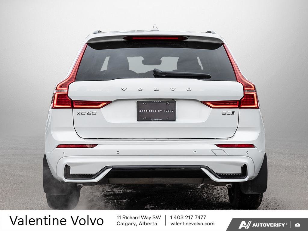 2025 Volvo XC60 Core Dark Theme-4