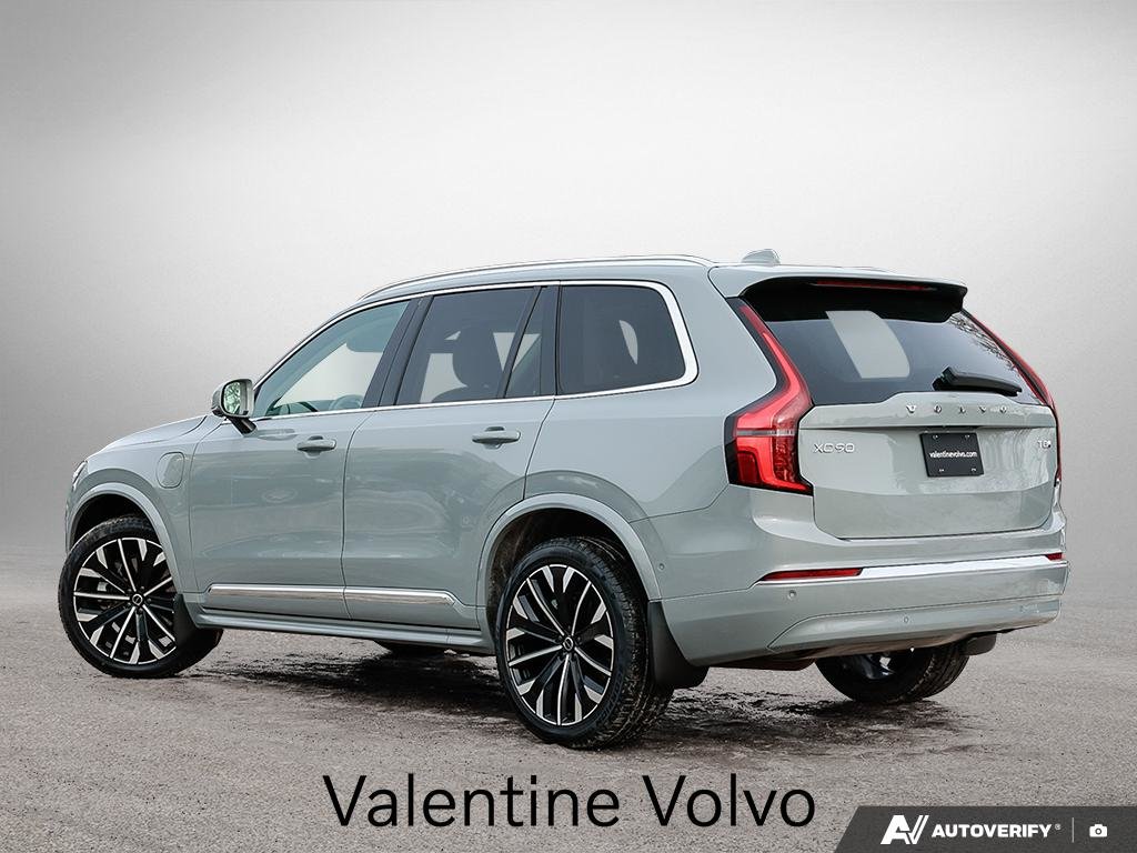 2025 Volvo XC90 Plug-In Hybrid Ultra Bright Theme-3