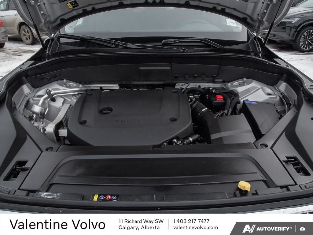 2023 Volvo XC90 Core-7