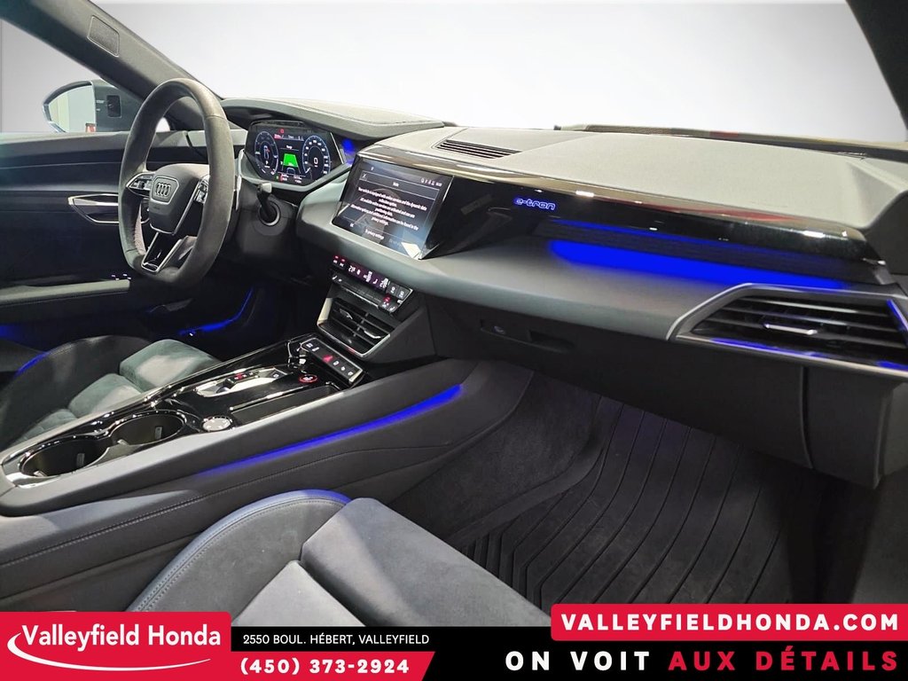 Audi e-tron GT AWD 522HP - Premium Package 2022-3