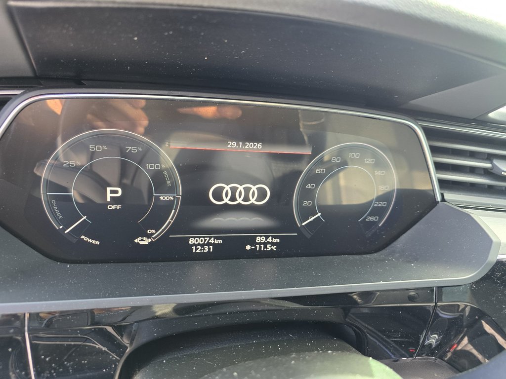 2022 Audi e-tron Sportback Technik 55 Sportback Black Optics Package-6